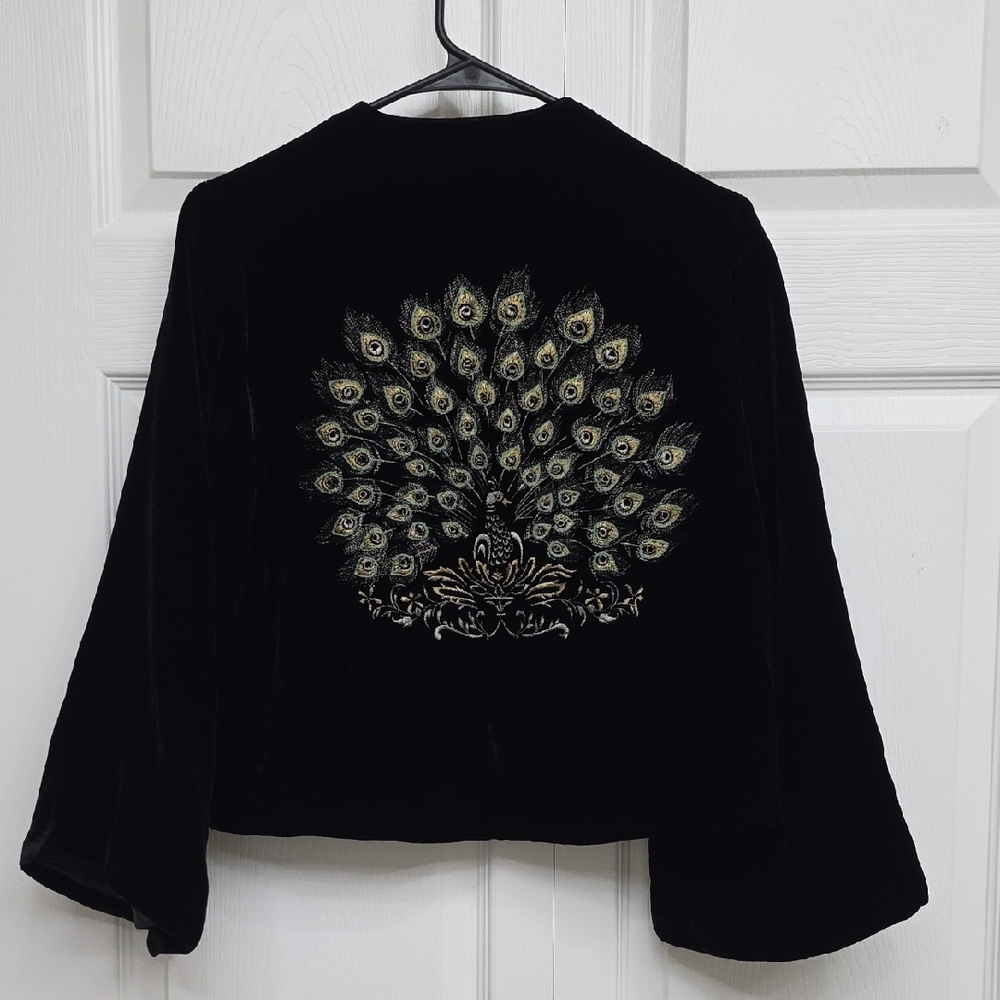 Lucky Brand Embroidered Peacock Design